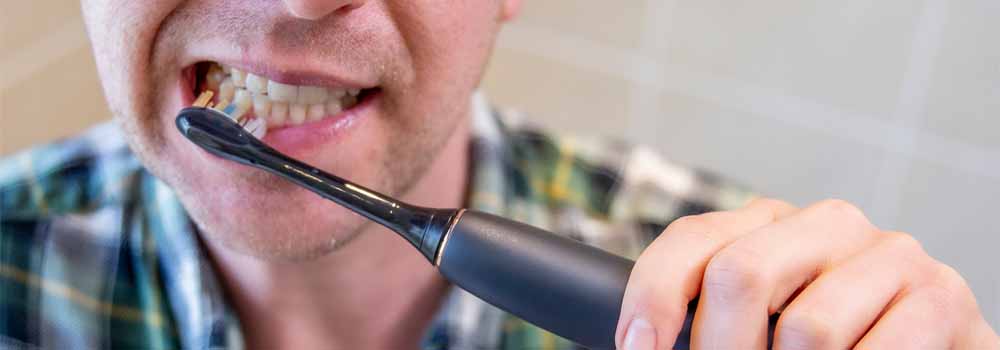 Toothbrushing with Sonicare Prestige