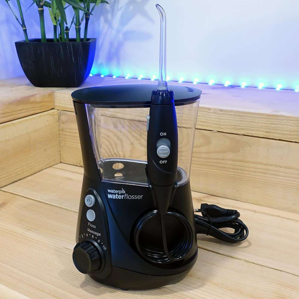 Front view of the Waterpik Aquarius