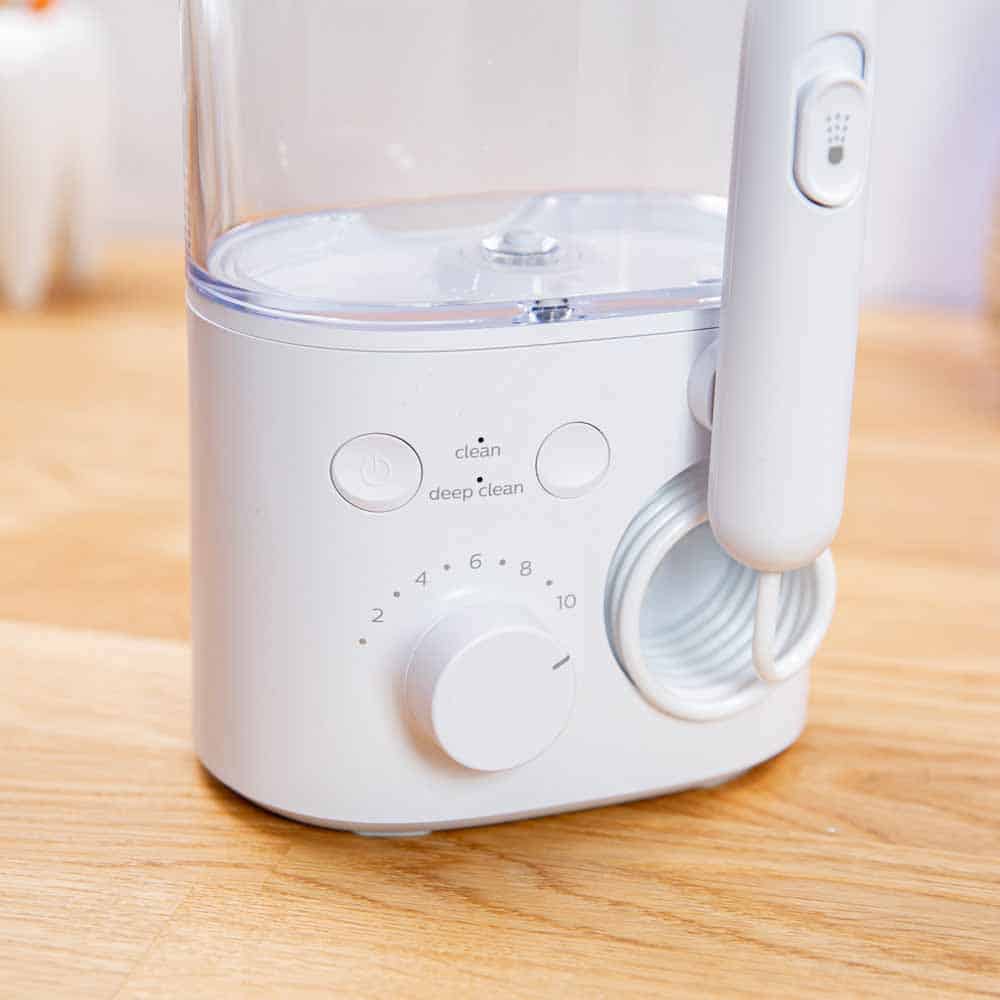 Controls on Sonicare Power Flosser 5000