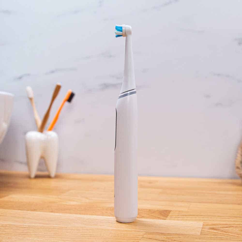Oral-B iO7 in white