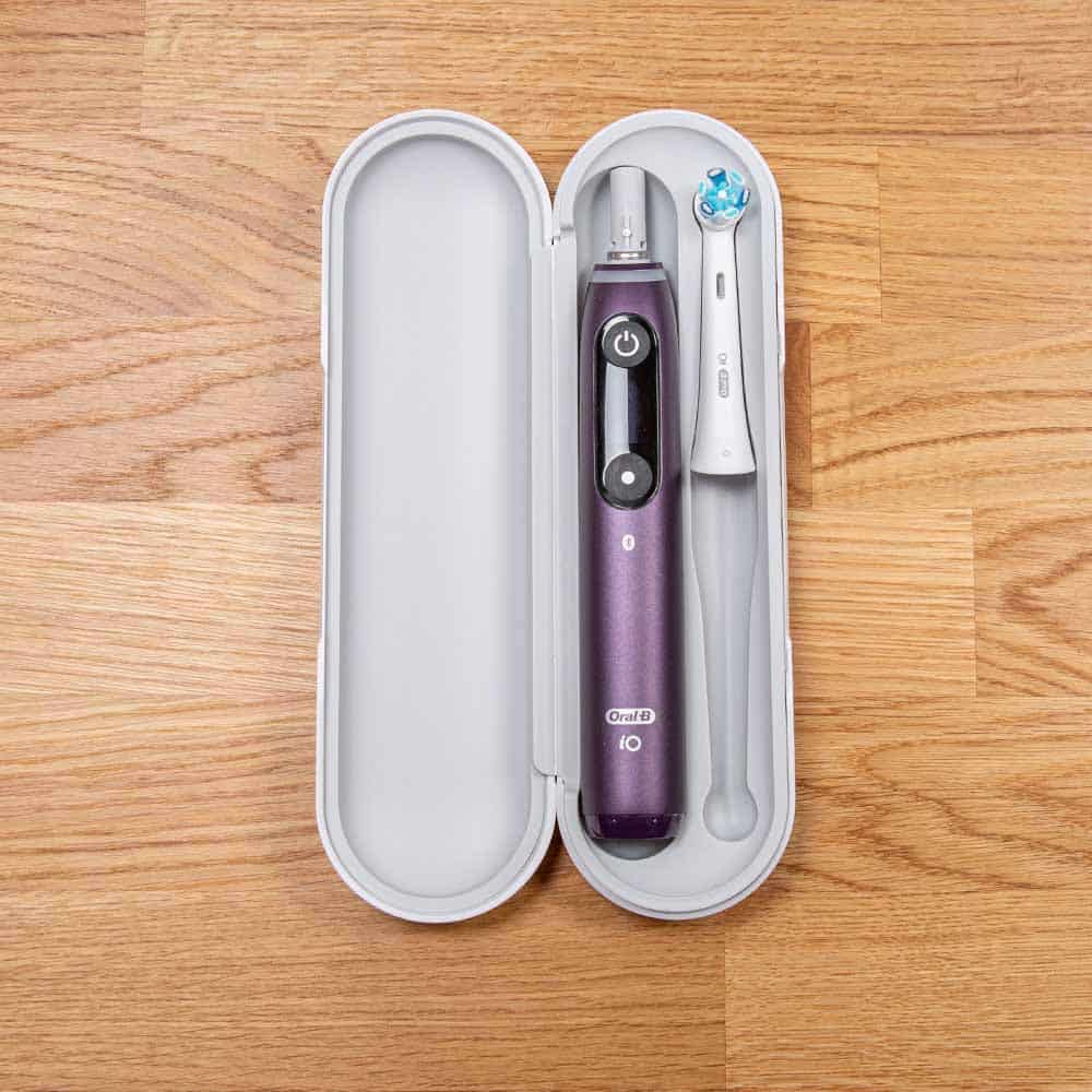 iO Series 8 travel case