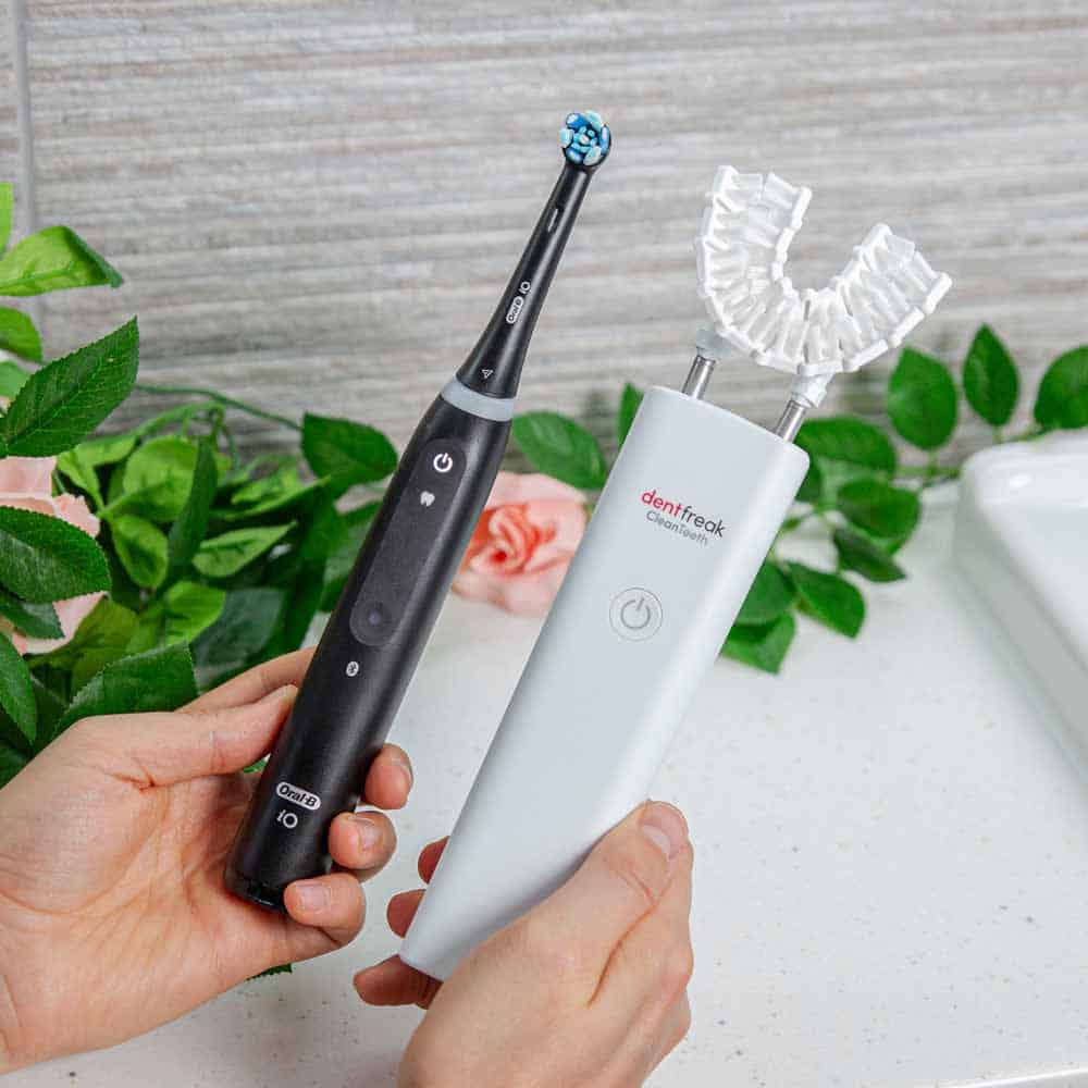 CleanTeeth & Oral-B toothbrush