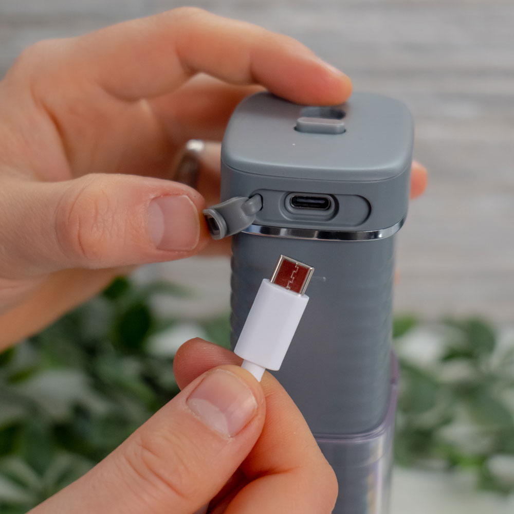 USB Type-C charging on Waterpik cordless slide