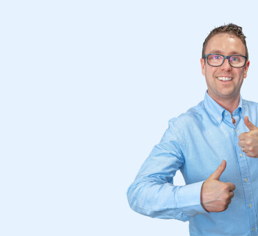 Jon Love doing double thumbs up